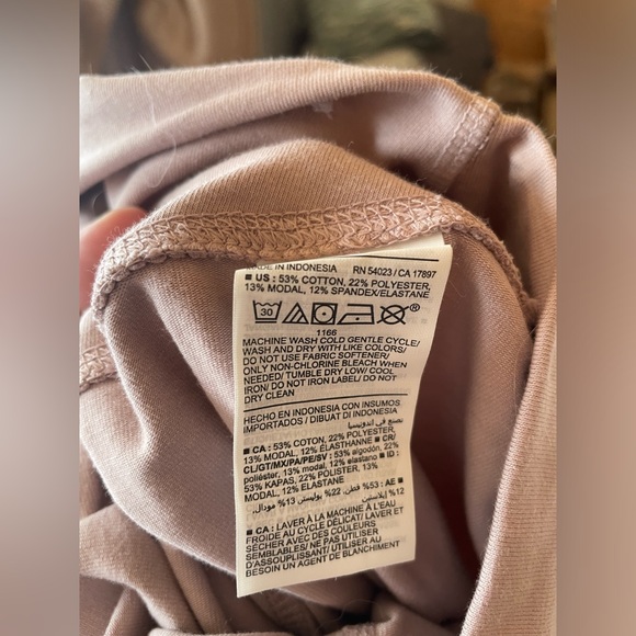 NWOT Old Navy Wide Leg Pants - Picture 8 of 9